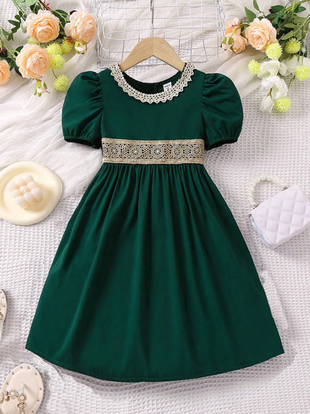 Vestido De Manga Corta Con Volantes Verdes