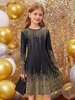 Vestido negro con base con estampado de lentejuelas