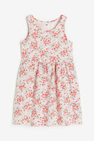 Vestido con estampado de flores