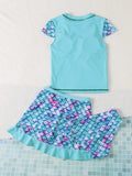 Traje de Baño   3 piezas con estampado de sirena  .