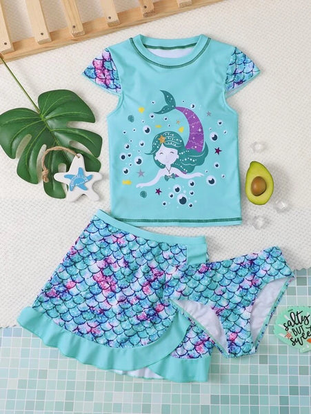 Traje de Baño   3 piezas con estampado de sirena  .
