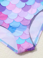 Traje de Baño  una pieza con estampado de escamas de malla en contraste bajo  .