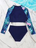 Traje de baño con estampado tropical  cuello cisne.